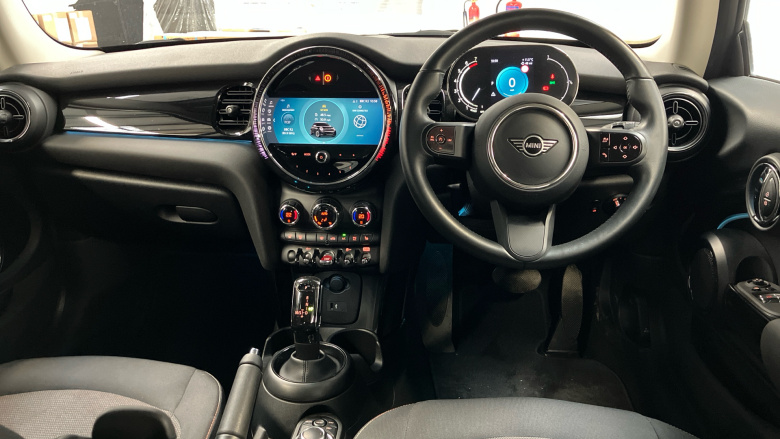 MINI Hatchback 1.5 Cooper Classic 3dr Auto Petrol Hatchback